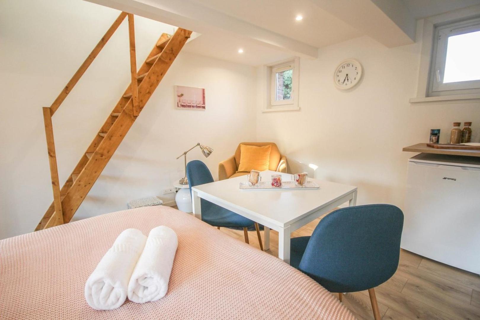 Lille Hypercentre Gares - Small Suite Bagian luar foto