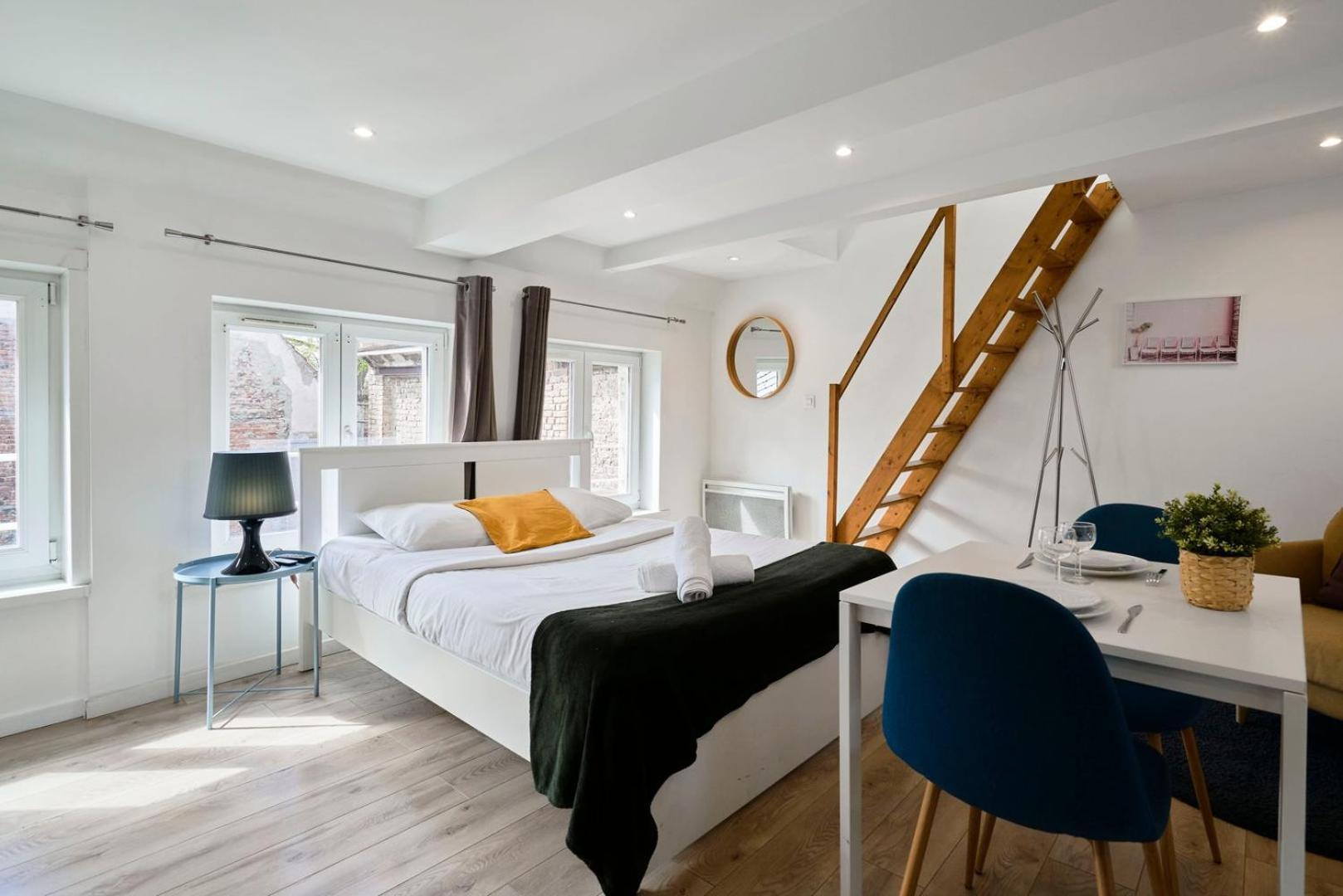 Lille Hypercentre Gares - Small Suite Bagian luar foto